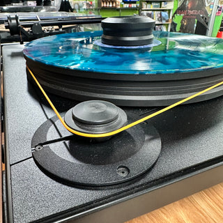 Mobile Fidelity UltraDeck Turntable w/ MasterTrack MM Cartridge, Dust Cover & MoFi Super HeavyWeight Record Weight