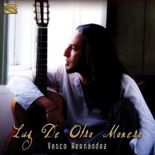 the album cover for Vasco Hernandez - Luz de Otra Manera