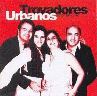 the album cover for Trovadores Urbanos - Amor Ate O Fim
