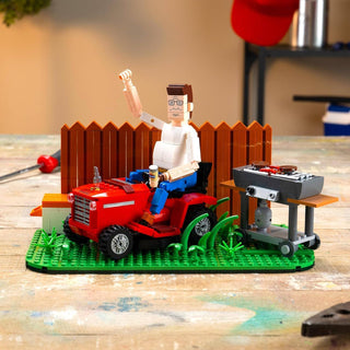 King of The Hill Hank Hill’s Backyard Building Block Set
