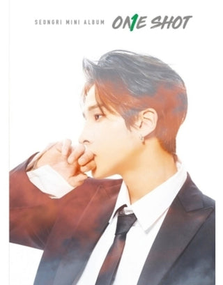 the album cover for SEONGRI - One Shot (Phot) (Asia)