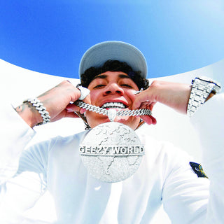 the album cover for Ohgeesy - Geezyworld (Mod)