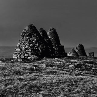 the album cover for Craven Faults - Standers