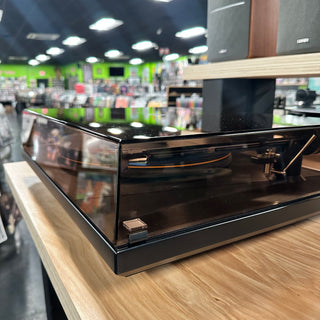 Mobile Fidelity UltraDeck Turntable w/ MasterTrack MM Cartridge, Dust Cover & MoFi Super HeavyWeight Record Weight