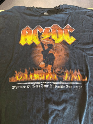 AC/DC Monster Of Rock Tour At Castle Donington T-Shirt (2007 Reprint), Black, XL