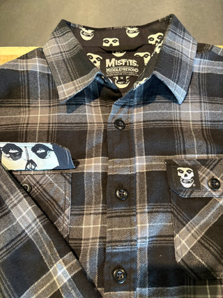 Middle Of Beyond Misfits Style Flannel Button Up, Black/Grey, M