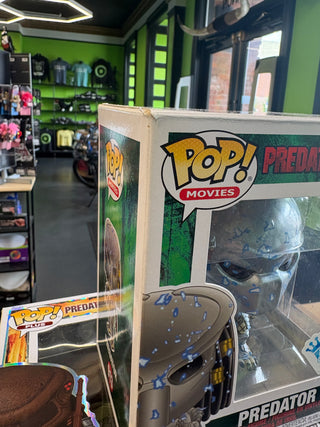 Funko POP Predator W/ Fading Armor (Funko Insider Club Exclusive) (Light Box Damage)