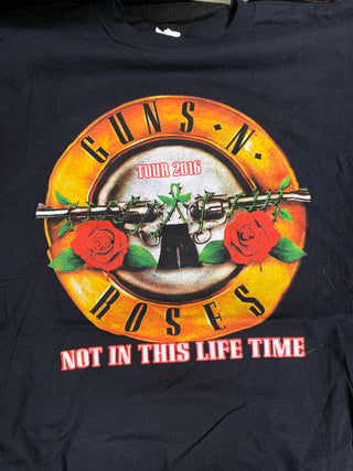 Guns N Roses Not In This Life Time Tour 2016 Metlife Stadium T-Shirt, Black, L