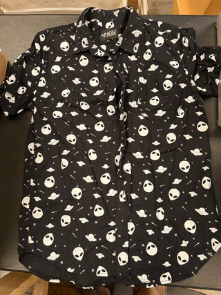 Alien Head Short Sleeve Button Up Shirt, Back, M