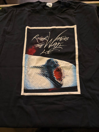 Roger Waters The Wall Live 2010 Tour T-Shirt, Black, XL
