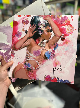 Kali Uchis- Orquideas (Milky Clear)(w/Signed Print)(Very Small Top Seam Split)