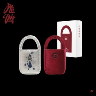 Red Velvet- What A Chill Kill - Bag Version - Limited Edition - incl. Bag, Postcard, + Photocard Set