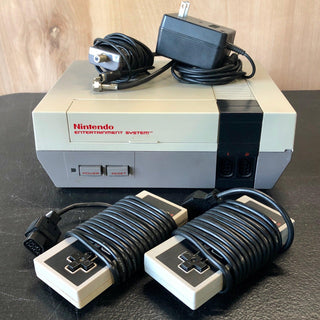 Nintendo NES Console w/ 2 Controllers - Darkside Records