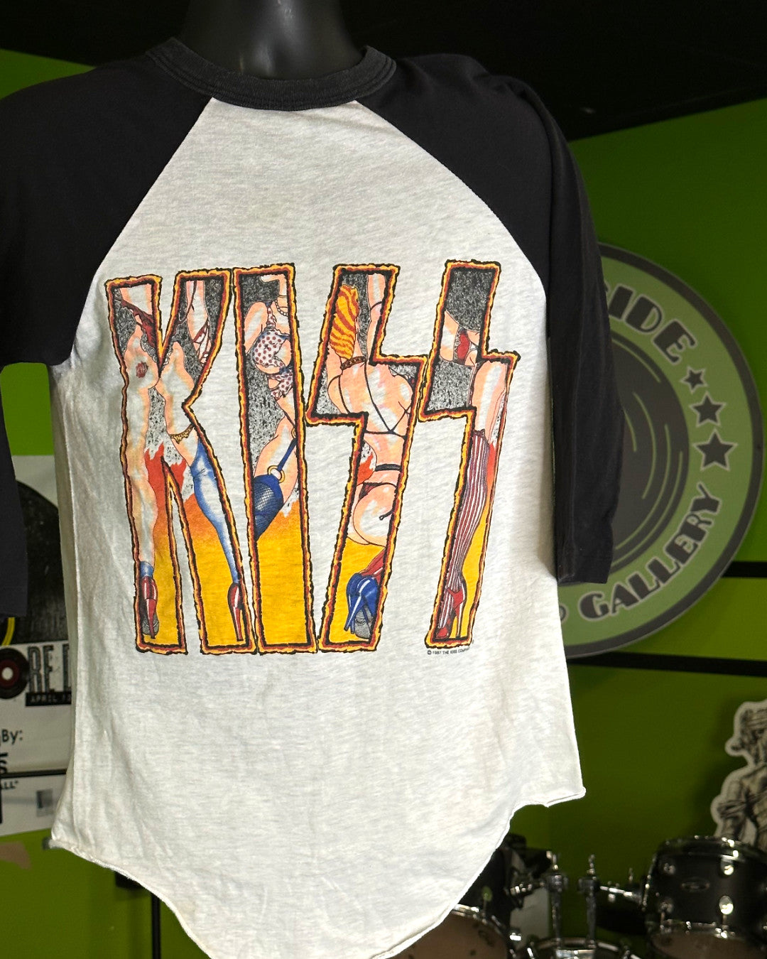 Kiss 1987 Crazy Nights Kiss Logo Raglan/Baseball T-Shirt, White w/Black Arms, S (Tagged XL)(Measures 25.5” Waist, 28” Long, 18” Pit To Pit) - Darkside Records
